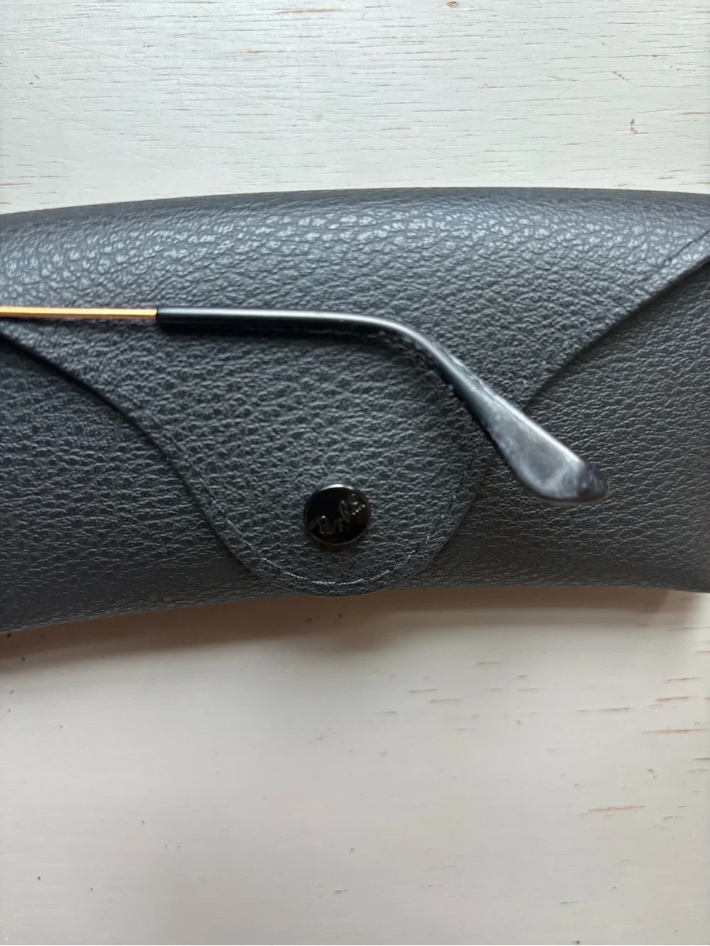 Ray-Ban Gold Frame Aviator Sunglasses with Black Lenses